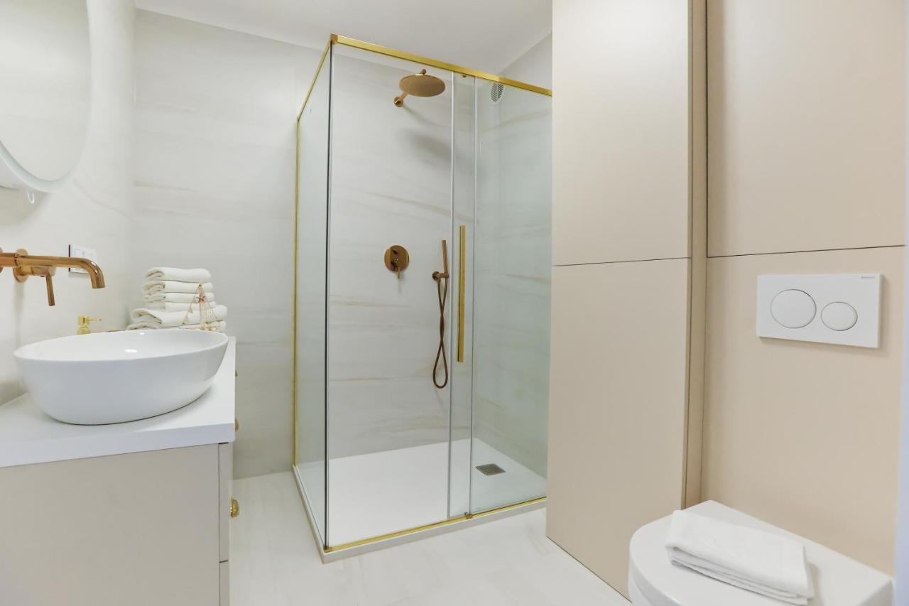 M&K Apartamenty Sailors Golden Yacht, Gdansk - Wyspa Sobieszewska Exteriör bild