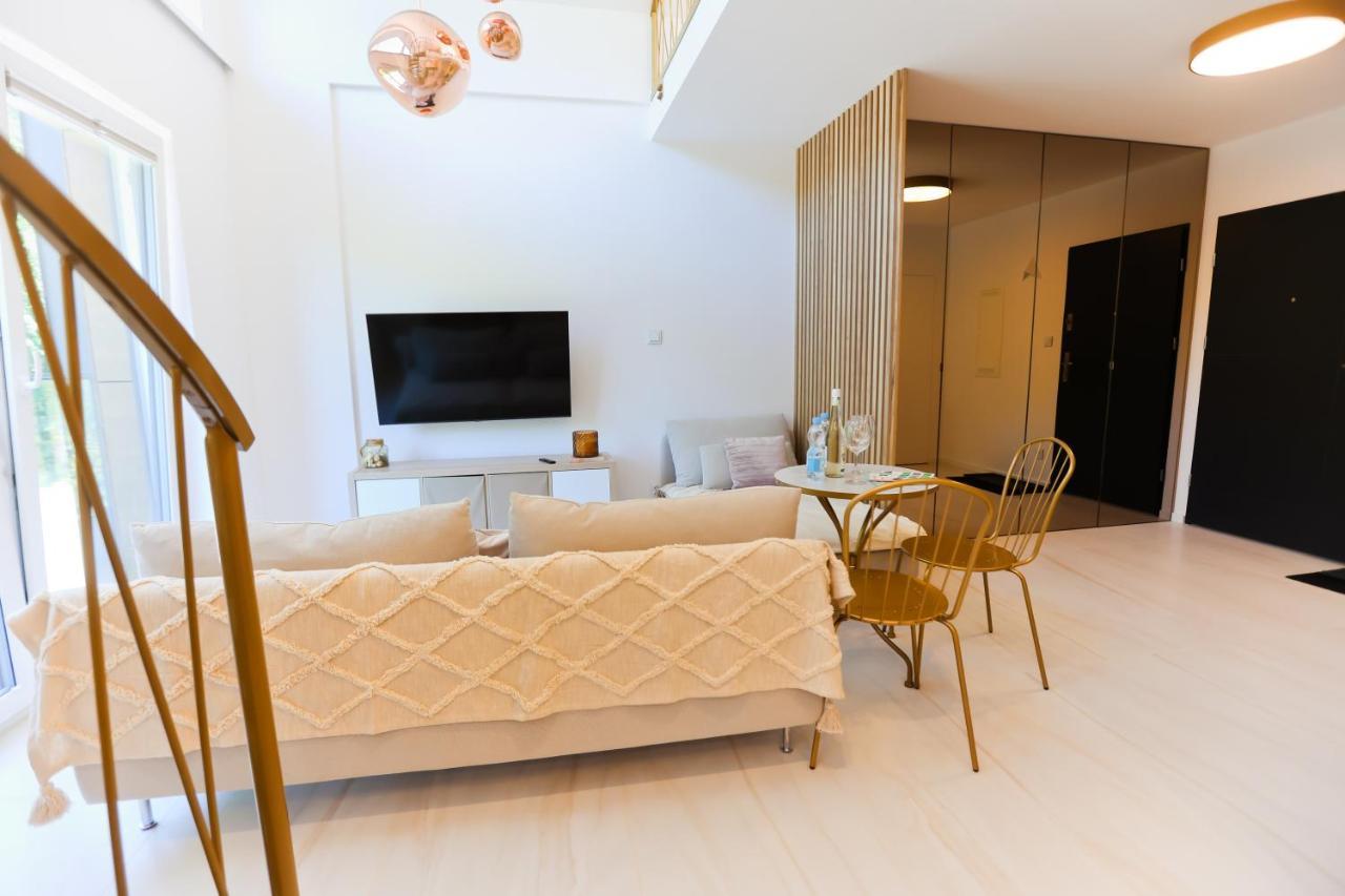 M&K Apartamenty Sailors Golden Yacht, Gdansk - Wyspa Sobieszewska Exteriör bild