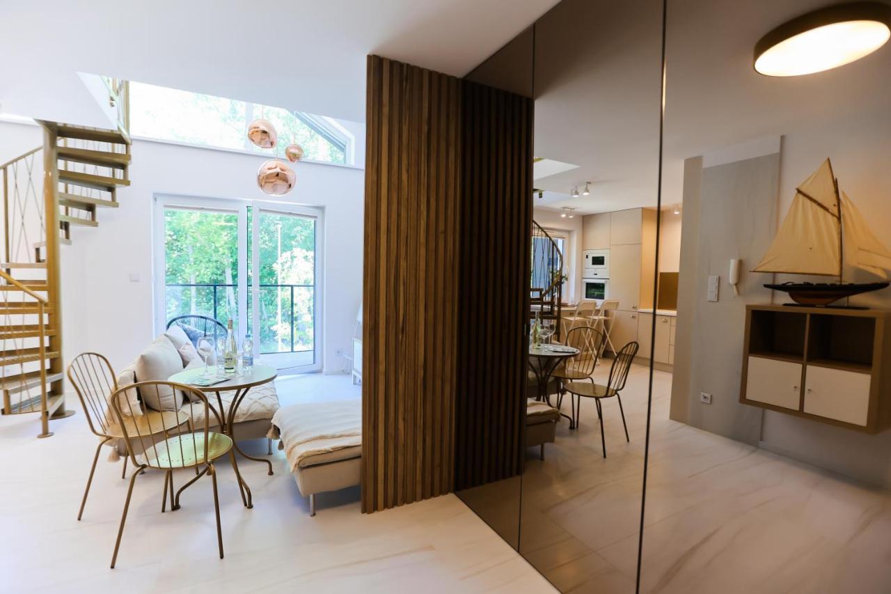 M&K Apartamenty Sailors Golden Yacht, Gdansk - Wyspa Sobieszewska Exteriör bild